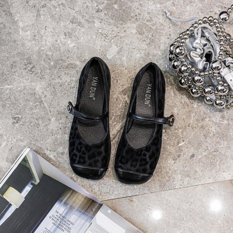 Soft-soled Single Shoes Women's 2025 Summer New Retro Leopard Print Square Head with Mary Jane Shoes Comfortable Flat-soled Ladyshoes