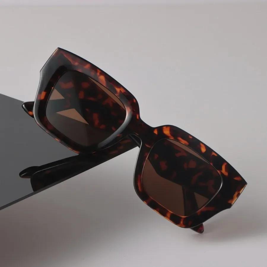 Fashion Sunglasses Women Men Square Mirror Lens Brand Designer Black Sun Glasses Trendy Eyewear Unisex Sexy Vintage