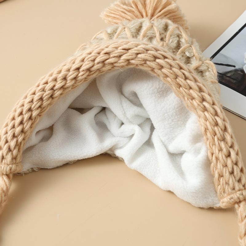 Korean Version of Versatile Thick Woven Plaid Warm Hat Autumn and Winter Fashion Plush Thick Wool Hat Outdoor Cold Hat