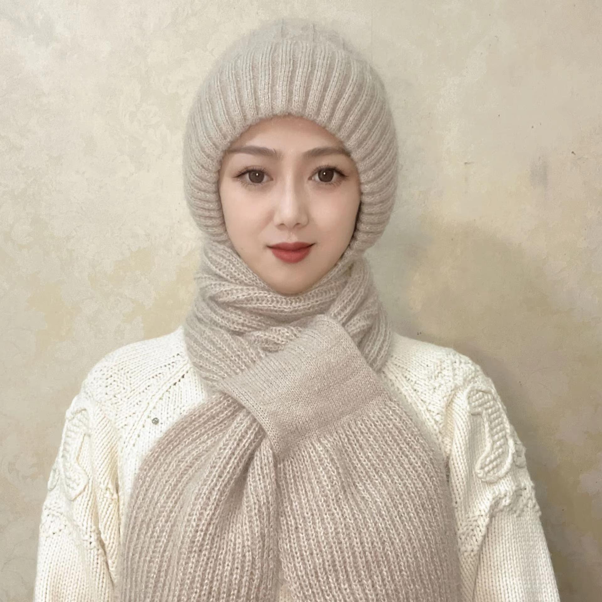 

Windproof Thermal Ear Flap Hat with Detachable Scarf Winter Warm Fleece Lined Trapper Cap for Women Outdoor Snow Sports