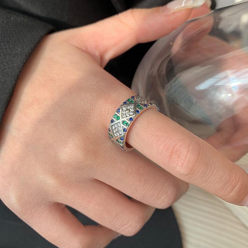 Colorful Korean-Style Gemstone Ring: Retro Floral Geometric Adjustable Ring for Women - Trendy Index Finger Design Open Adjustable
