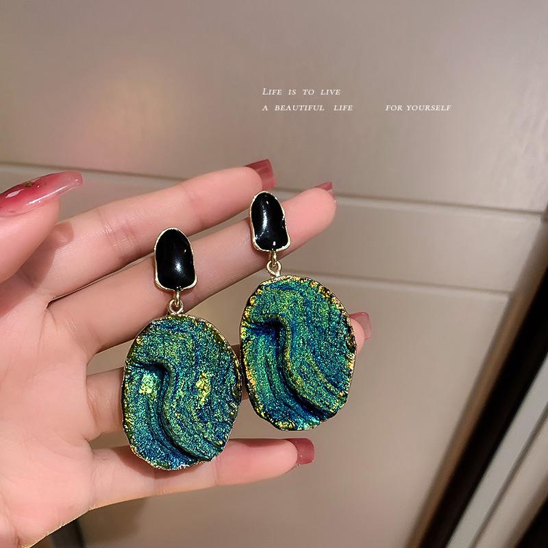 Oil drop resin earrings, femininity, European and American ethnic style earrings, exaggerated personalized earrings.