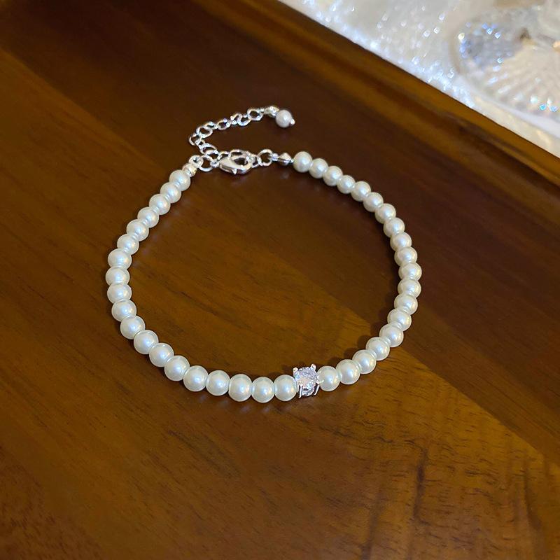 Pearl moonstone bracelet French retro court style bracelet light luxury temperament high-end jewelry women