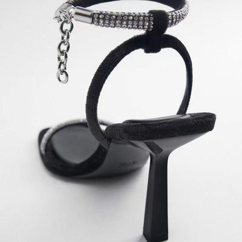 Fashion Diamond high-heeled sandals for women's summer new style square toe exposed temperament European and American one-piece sandals