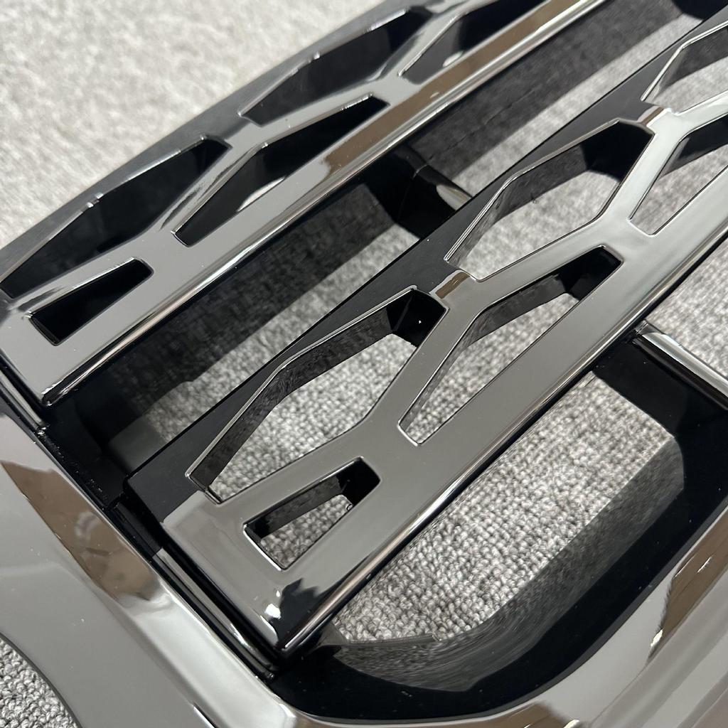 Modified Front Grille for 2010-2014 Land Rover Discovery 4 L319 - Air Intake Design