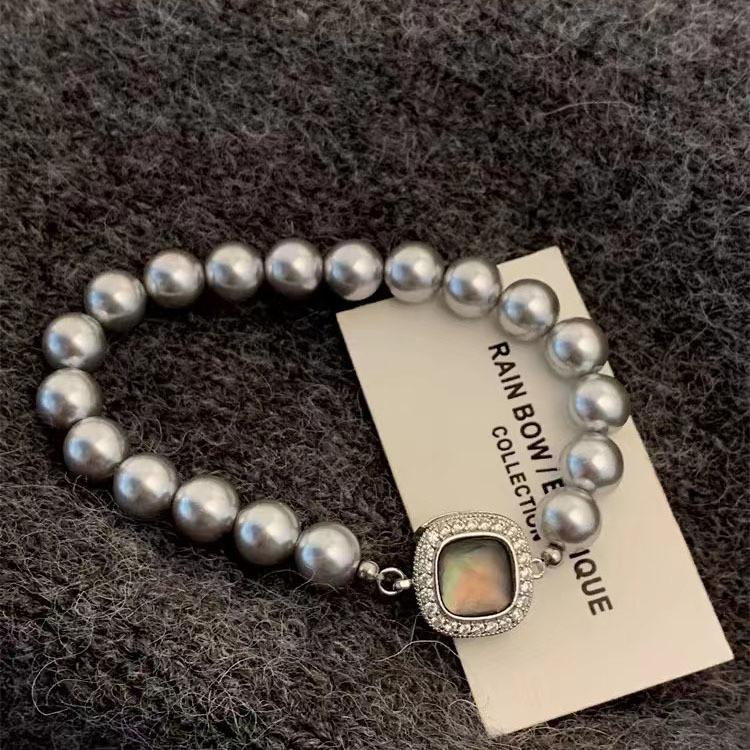Style Highend French Geometric Pearl Bracelet For Women Chic And Sophisticated