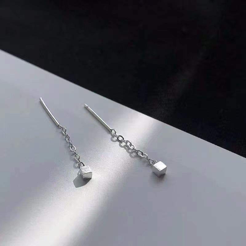 S999 Pure Silver Geometric Square Thread Earrings for Women – Sleep-Friendly and Trendy