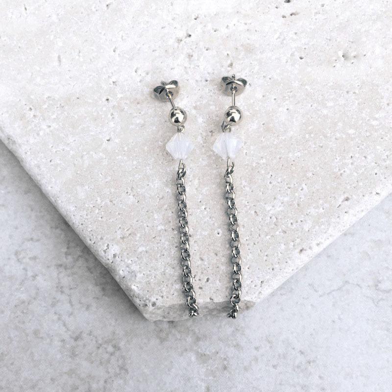 

New simple earrings, opal crystal earrings, fringed earrings studs срібний