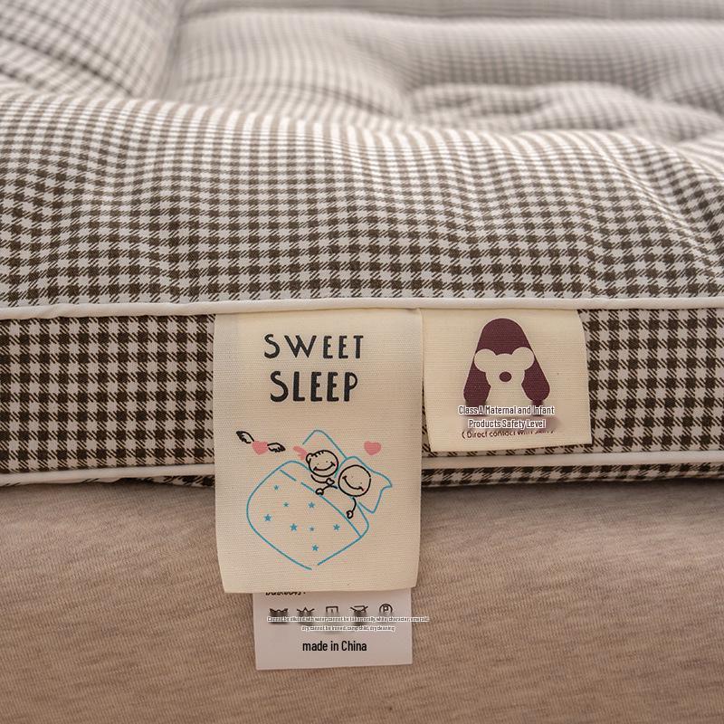 Washable Thickened Cotton Mattress Protector for Dorms and Home.