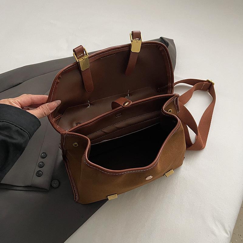 New fashion high-end matte casual commuter bag portable shoulder oblique span trendy women's bag