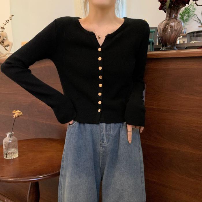 2026 Women's Long Sleeve V-neck Knit Cardigan Sweater with Pockets for Spring/Autumn