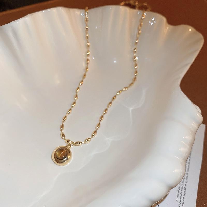 Han Luo 18K Gold-Plated Tiger Eye Necklace - Retro, High-End Clavicle Chain Accessory