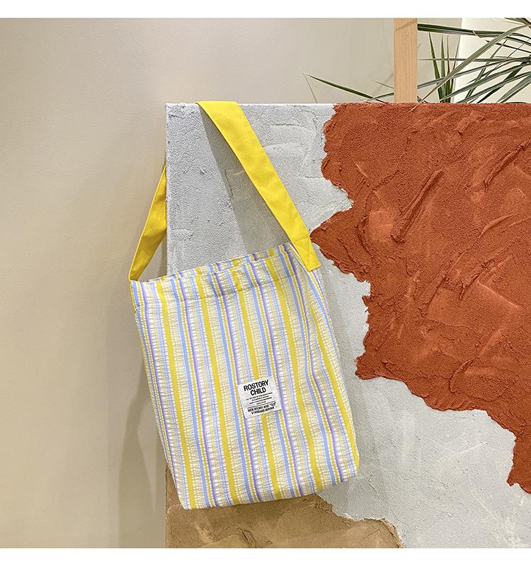 Pleated Striped Contrasting Shoulder Bag, Fresh and Versatile Large-capacity Canvas Bag, Female College Student Class Bag, Female Bag