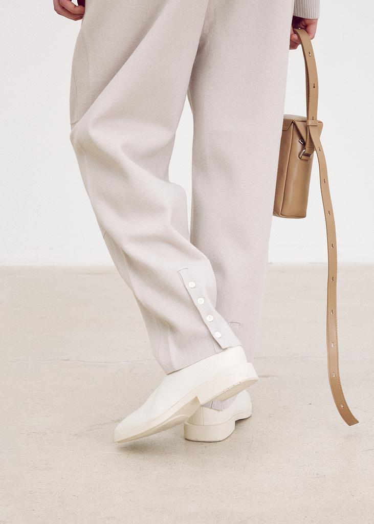 UMARMUNG Elastic Cotton Oval Silhouette Pants_Fog