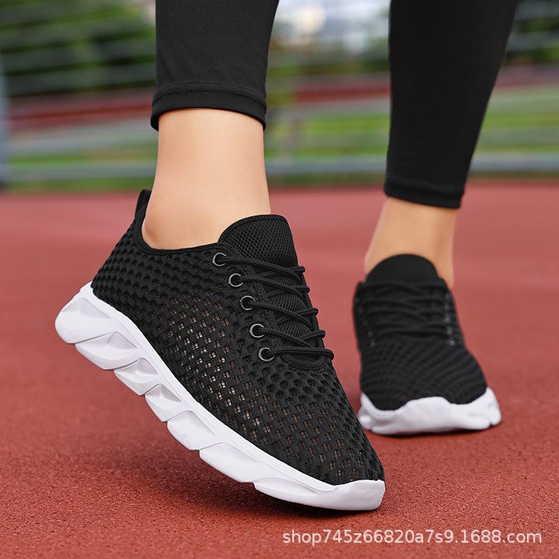 

2025 summer new women s white sneakers breathable and light running shoes fashion casual shoes not tired feet travel shoes 41