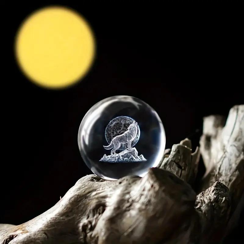 1 Piece of Wolf King Howling Crystal Ball Decorative Item, Birthday Gift Glass Ball, Home Decor Item with Base, Birthday Gift Fo