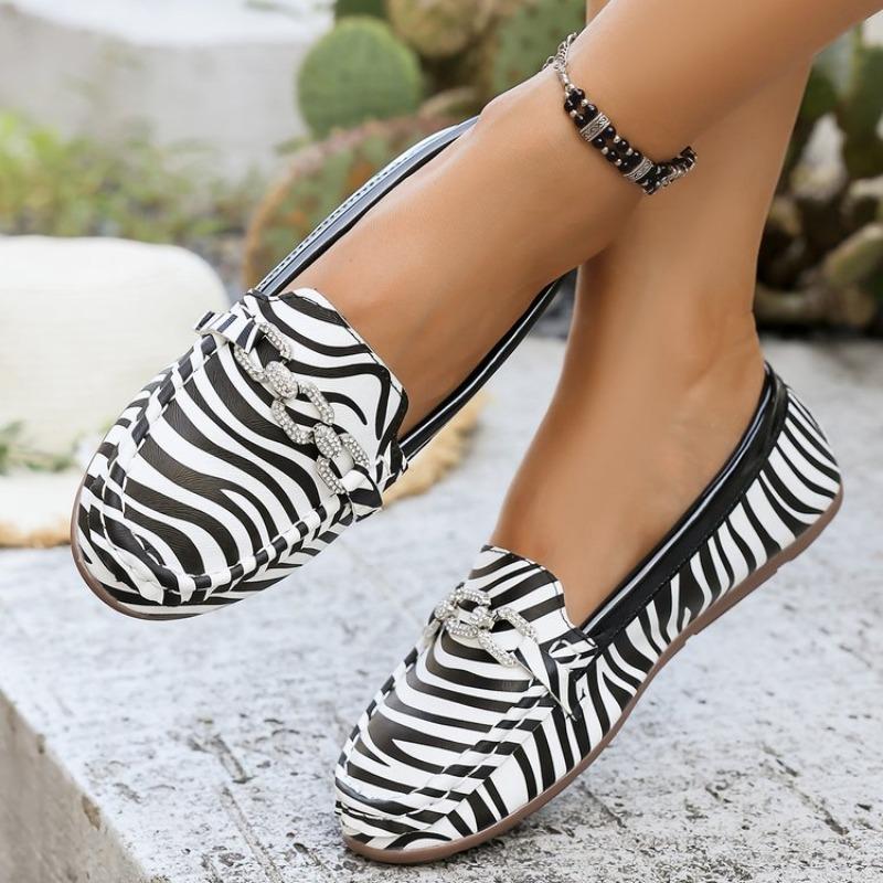 Fall New Loafers Vintage Round Toe Deep Mouth  Buckle Soft Sole Non-Slip Plus Size Flats