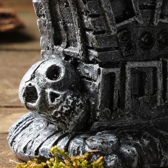 Halloween Haunted House Ornament, Resin Haunted House Miniature, Dark Haunted House Shape with Skull Elements Desktop Decoration for Halloween Micro