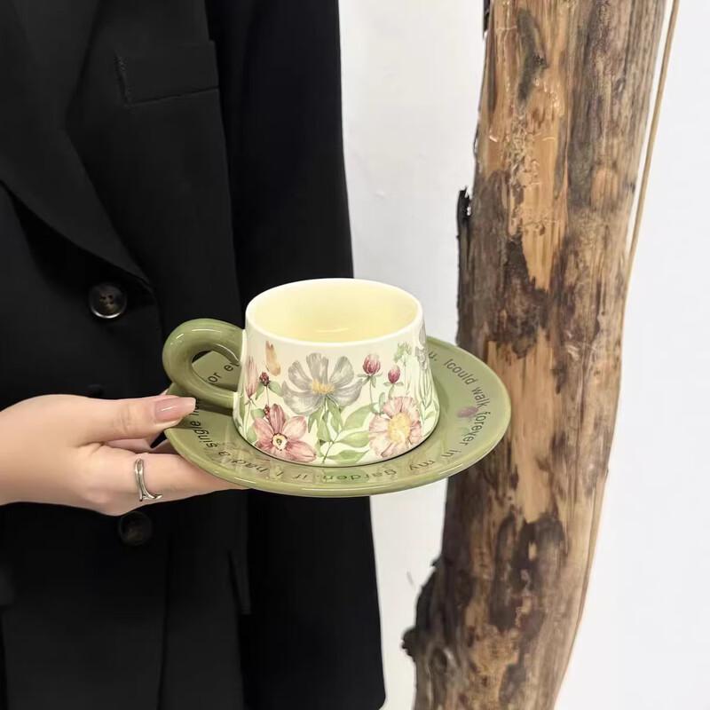 OLOEY Retro Oil Painting Coffee Cup and Saucer Set