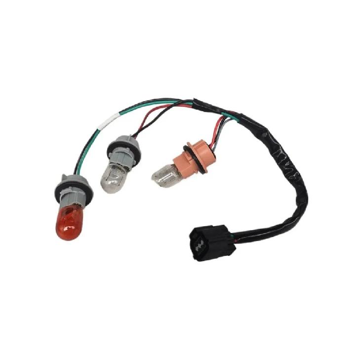 MB003573 Neues Automobilteil Rücklicht Hintere Bremsleuchte Kabelbaumstecker Rückfahrlichter Lampenhalter für Mitsubishi Pajero V93 V97