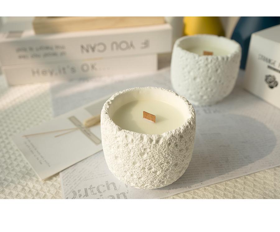 Elegant Soy Wax Scented Candle - Smokeless, High-End Fragrance Ornament