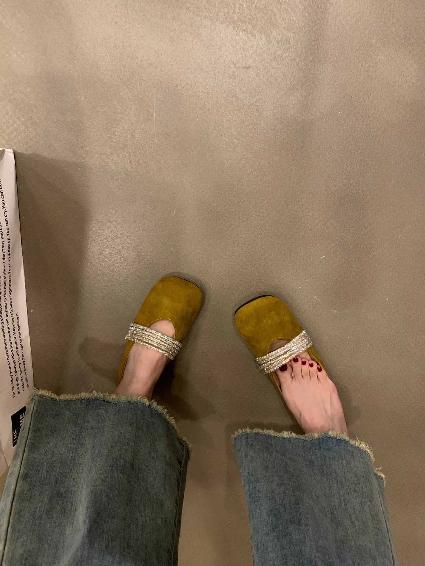 

Стразы со стразами, балетки Мэри Джейн, новинка весны и осени 2025 года, квадратная головка, неглубокий носок, универсальные французские нежные одинарные туфли на плоской подошве 35