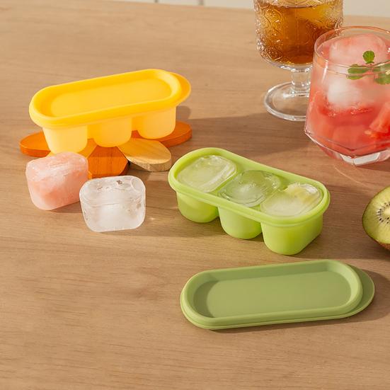 Silicone Ice Cube Tray Three Compartment Twist Release Ice Mold Food BPA-free Grade Safe Ice Cube Maker