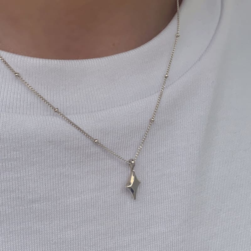 Melliv Silver Simple Star Pendant Necklace_mvn03