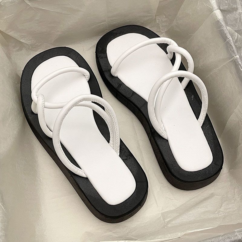 Roman Straps Cool Slippers Women Wear Summer Women Wear 2025 New Open-toed Internet Celebrity Super Fire Thick Bottom Sandals