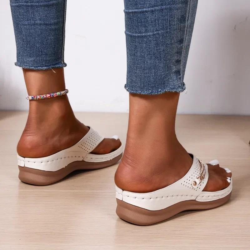 Fashion Ladies Shoes New Summer Open Toe Women's Slippers Outdoor Metal Decoration Platform Wedge Sandals Plus Size Daily Casual Slipper