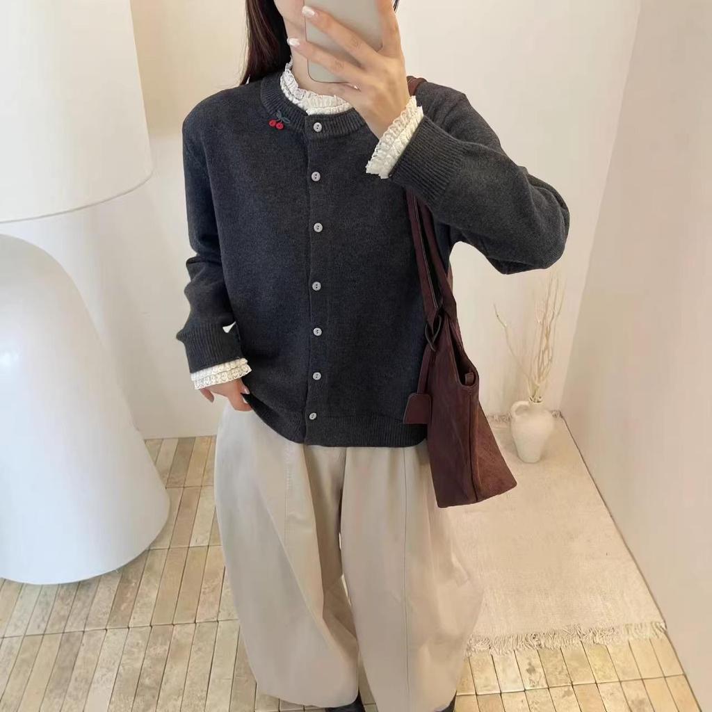 Winter Forest Style Lace Trim Knit Cardigan with 3D Flowers for Women