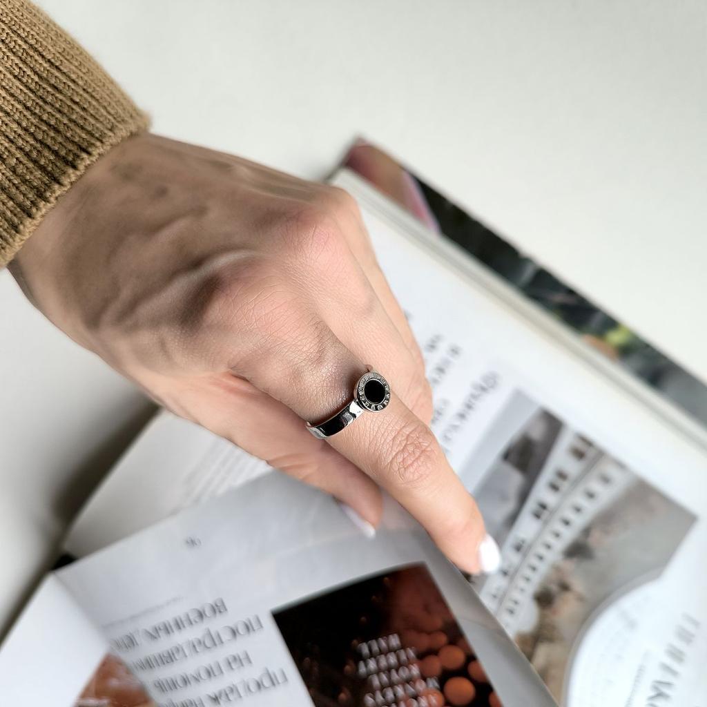 Silberring mit natürlichem Onyx, Gewicht des Artikels 4,4 g (2176237)