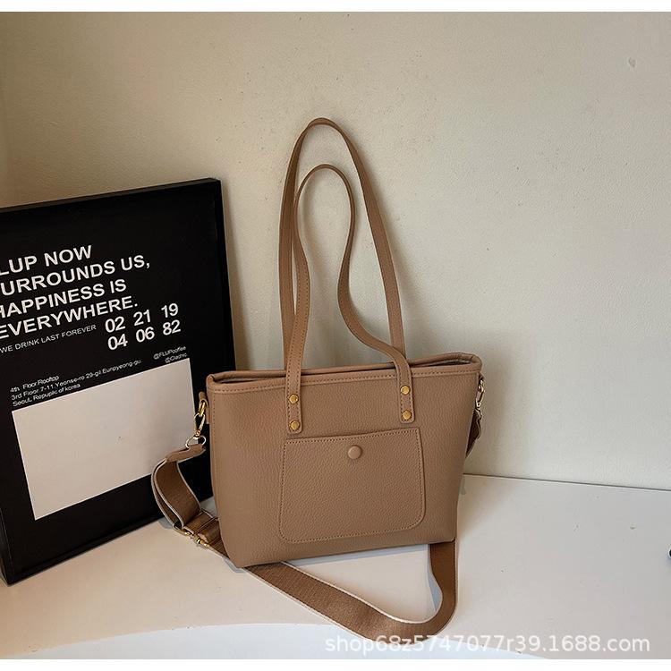 Commuter versatile large-capacity portable underarm bag women's new retro fashion tote bag shoulder messenger bag