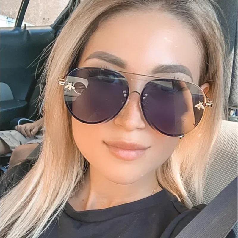 Fashion Luxury Rimless Metal Frame Bee Sunglasses Women Men Vintage Round Oversized Mirror Sun Glasses Brand Designer UV400