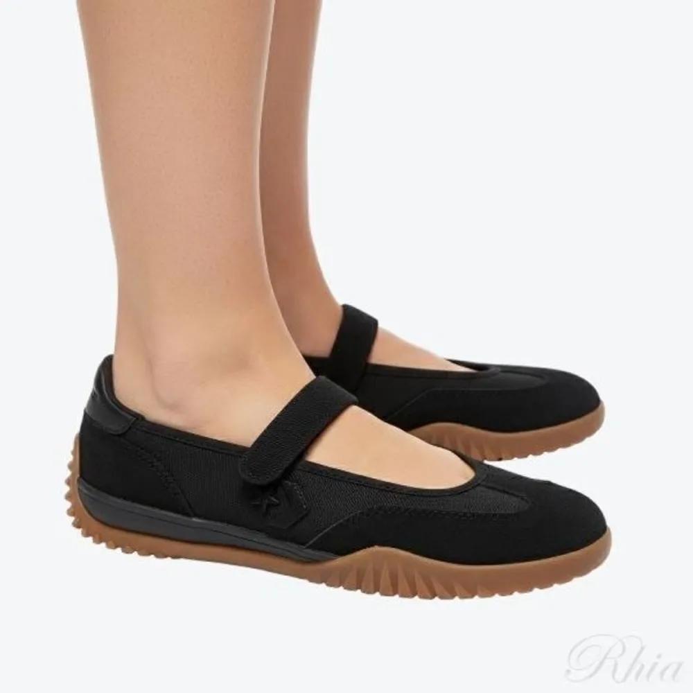 Converse A16251C Run Star Trainer Ballet Flats Black 230
