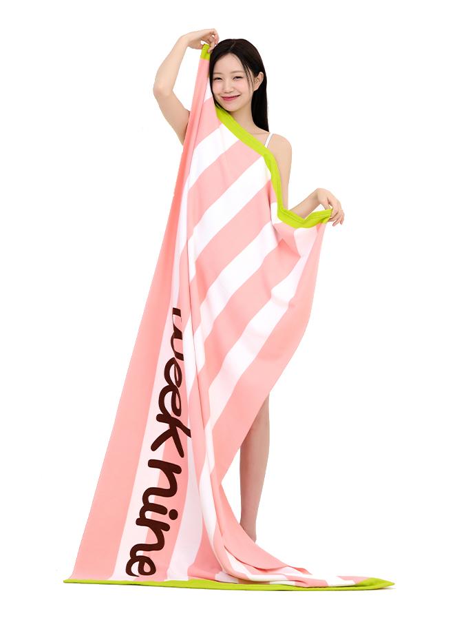 Wikeunain Fast-Absorbing Swim Play Line Beach Towel _ Pink