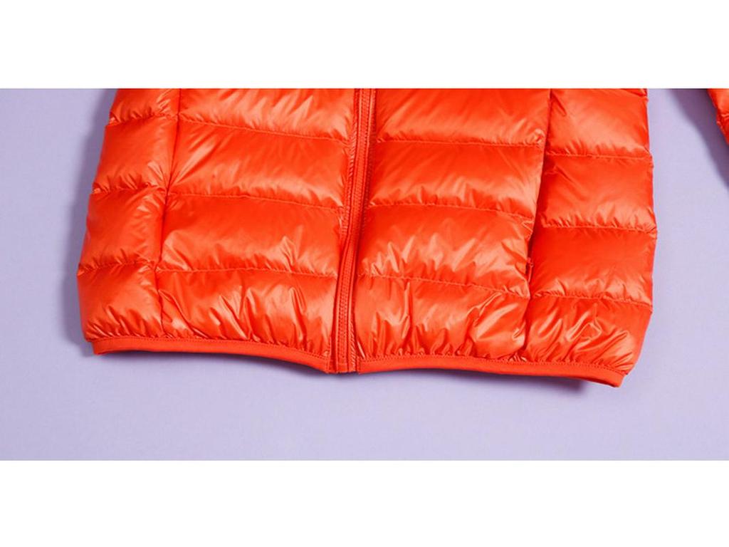 2025 Women's Hooded Lightweight Slim-Fit Down Jacket