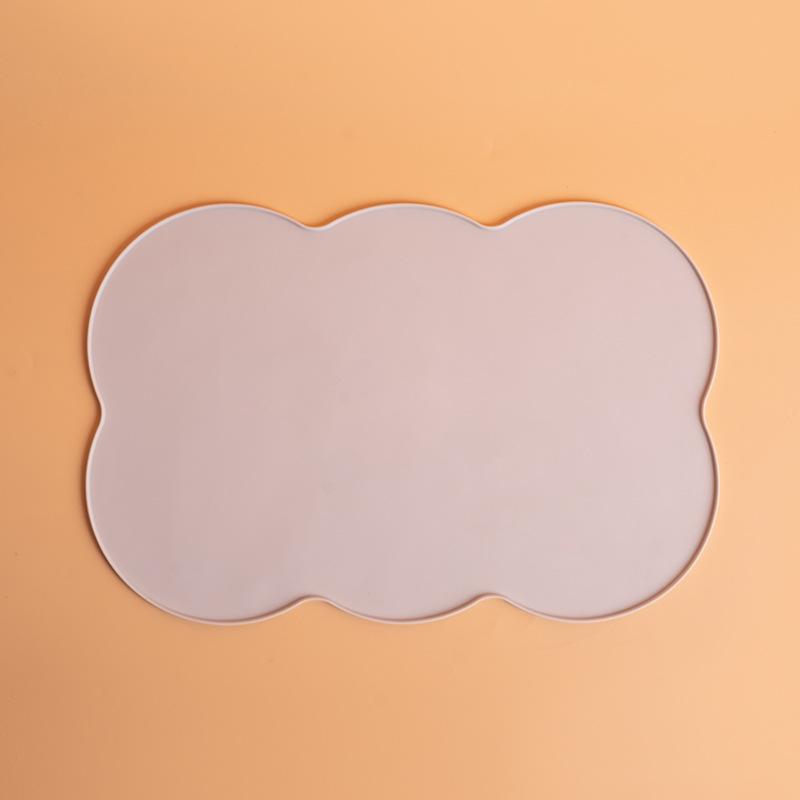 Silicone Pet Feeding Mat, Non Slip Leakproof Oval Bowl Mat for Cats Dogs Easy Clean Dining Pad