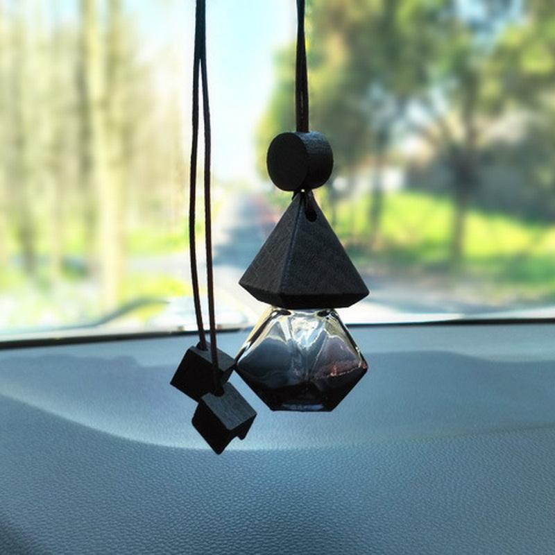 1 Stück Schwarzes Dreiteiliges Set Perlen Auto Montiert Parfüm Leere Flasche Anhänger Duftöl Diffusor Rückspiegel Auto Innenraum