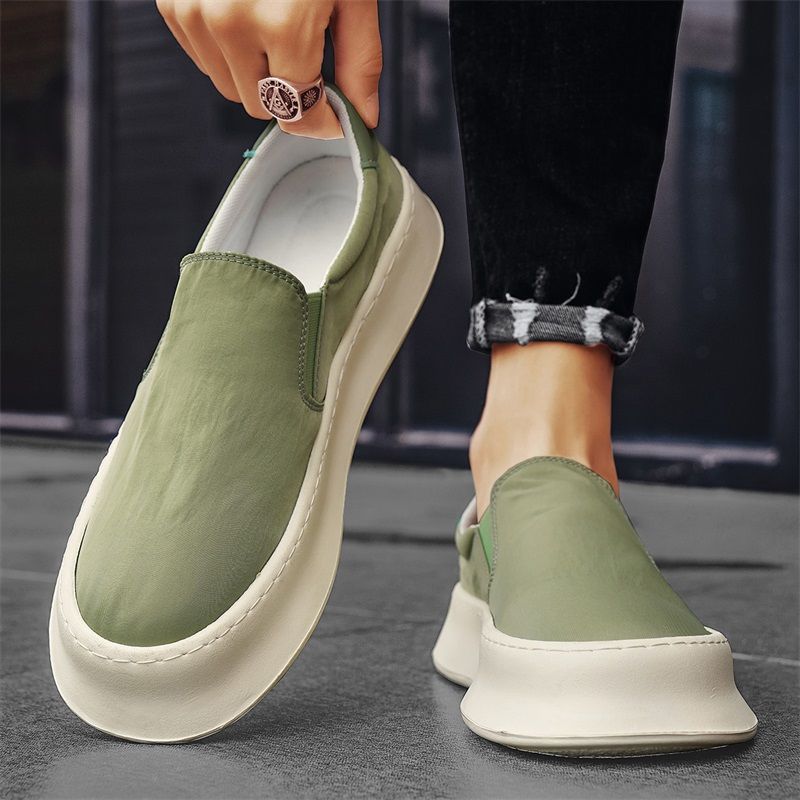 Fashion Man Shoe Korean Style Green Solid Color Thick Platform Sneakers 2025 Trend Fashion Luxury Sale Vulcanize On Casual Shoes for Men
