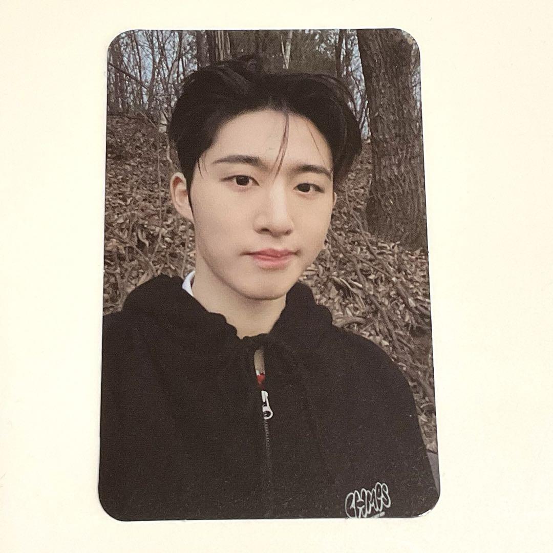 

[USED] B.I Hanbin Born Champs Limited Edition Trading Card