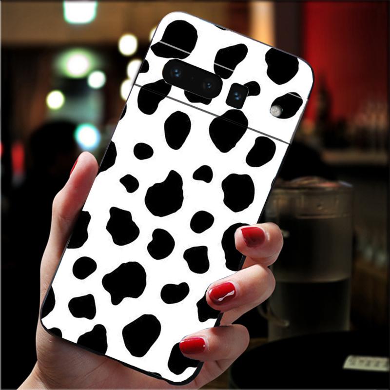 

Phone Case For Google Pixel 10 9 Pro XL 9A 8 7 6 Pro Pixel 8A 7A 6A Pixel 8 7 6 5 Cow Print Google Pixel 6A