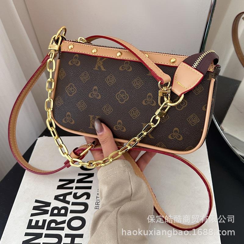 Premium Sense of Foreign Style Small Bag Women 2025 New Popular Versatile Chain Messenger Bag Fashion Super Fire Small Square Bag