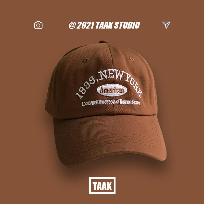 Fashionable Unisex Korean Vintage Baseball Hat In Multiple Colors With Eye-catching Embroidery Design