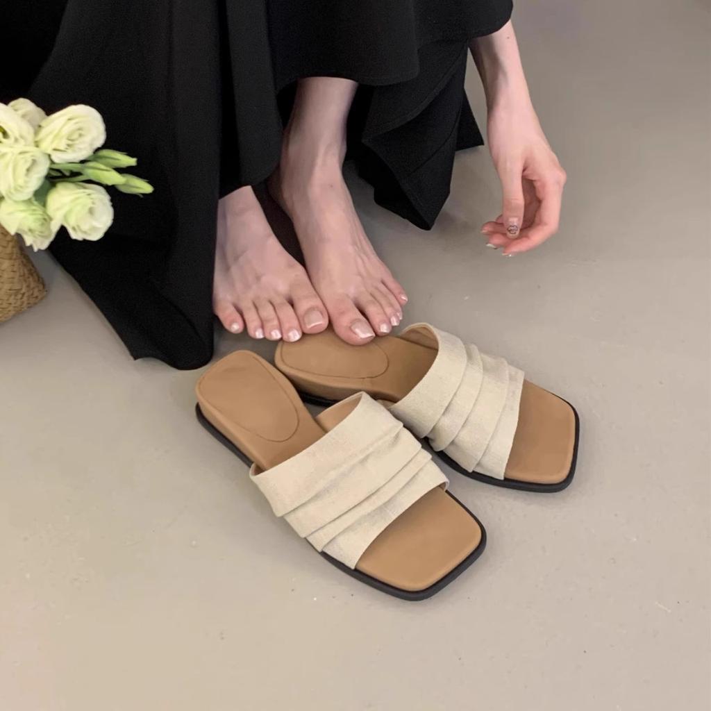 Slope heel sandals women's summer 2025 new retro niche fairy one-word drag French square head thick-soled slippers