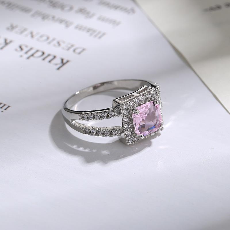 New Candy Zircon Fashion Ring: Elegant European & American Style for Women
