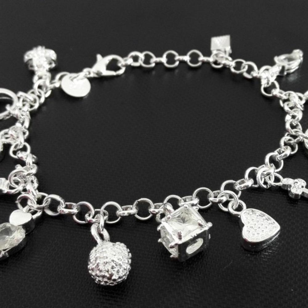 Elegant European Style Silver Bracelet for Women Fashion Jewelry Trendy Accessory