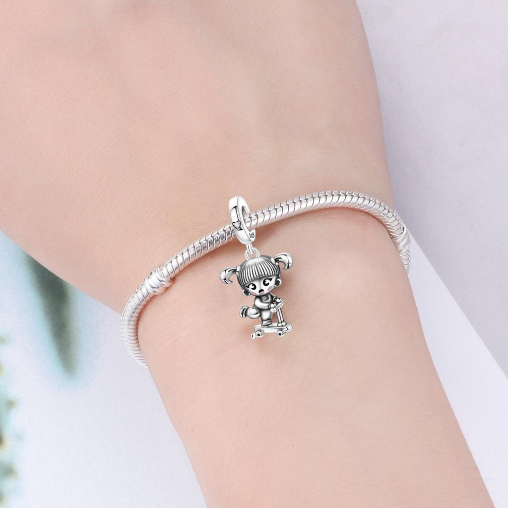 Charm Bead Charms Authentic Copper Gliding Boy Beaded Girl Pendant Skateboard Vehicle Bead Charms Compatible With Bracelets Women Jewellery Diy Fine G