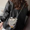 Luxury Acrylic Banquet Bag Heart aped Women's Bag 2025 New Hard Shell Box Bag Chain Strap Crossbody Bag Phone Bag Trendy