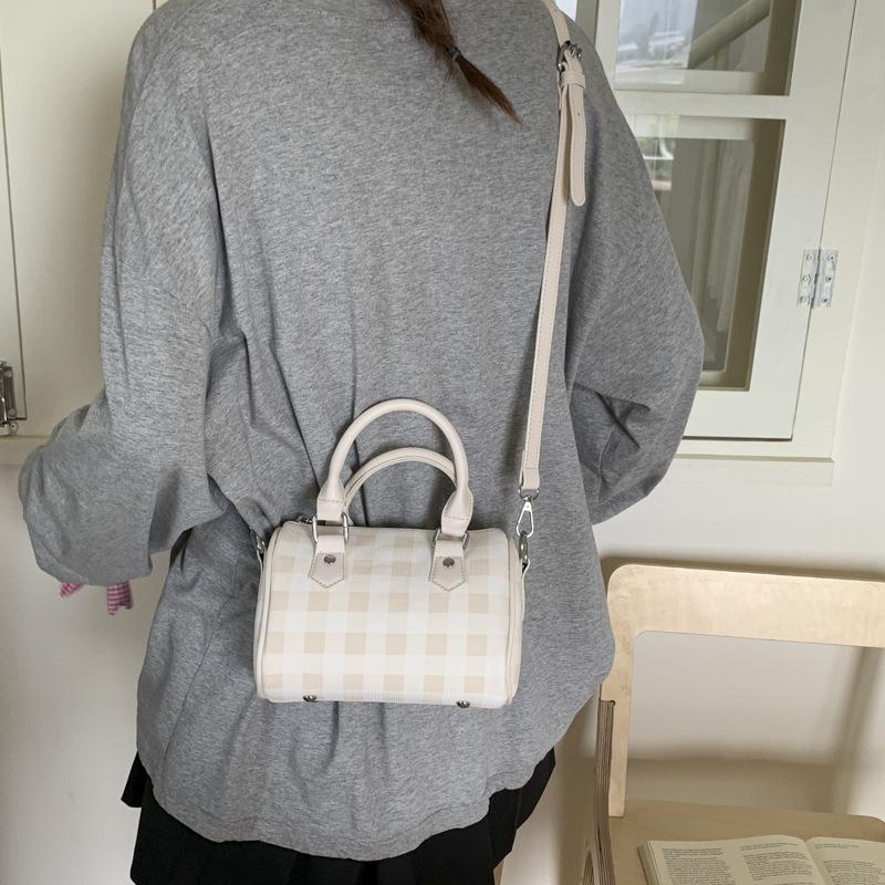 High-end niche bag women's new fashion plaid messenger bag portable pillow bag